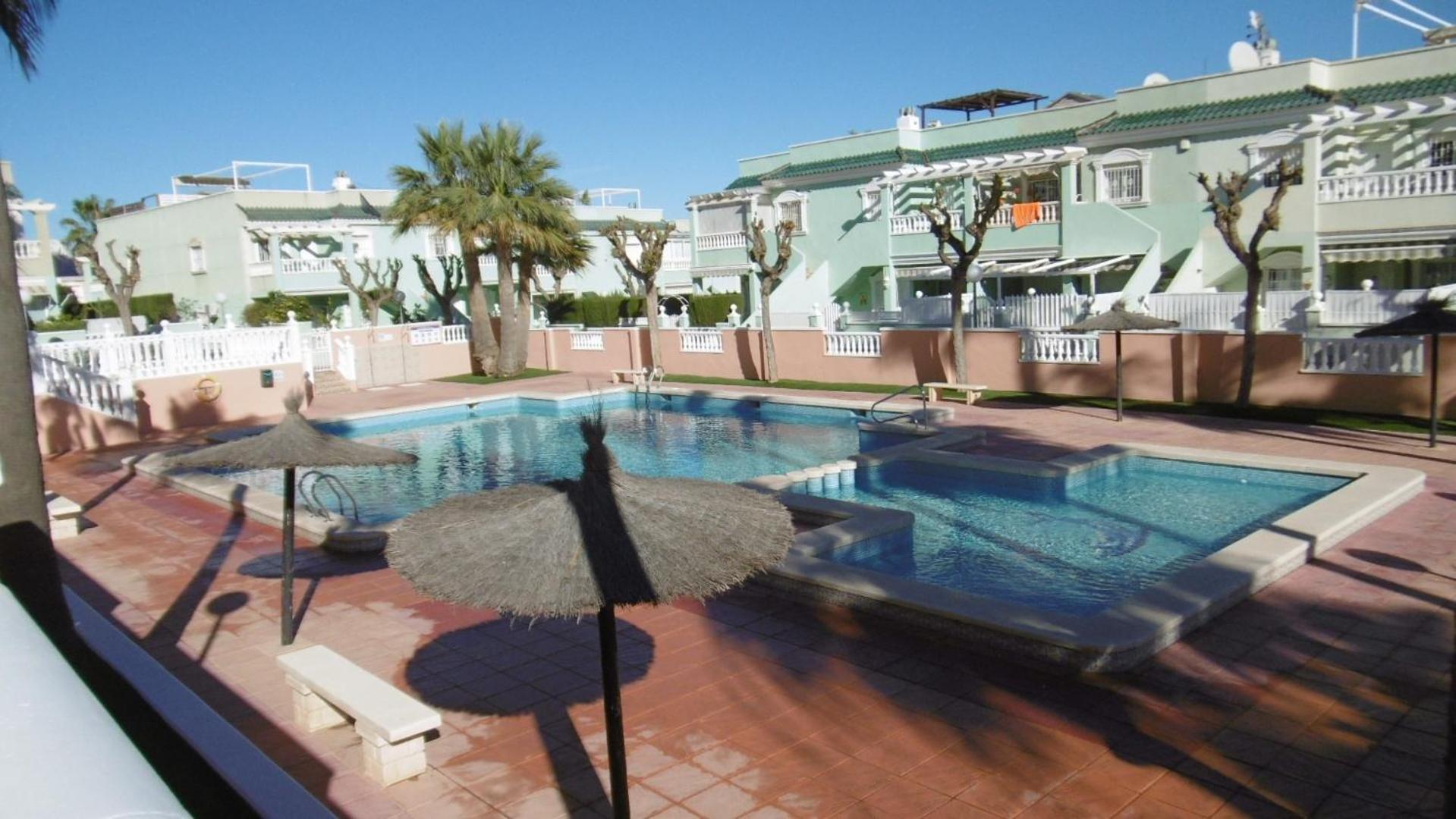 Gran Alicante Bungalow In Beach Resort Puerto Marino Kültér fotó