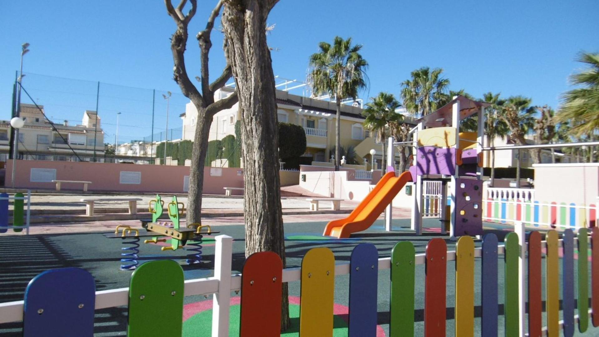 Gran Alicante Bungalow In Beach Resort Puerto Marino Kültér fotó
