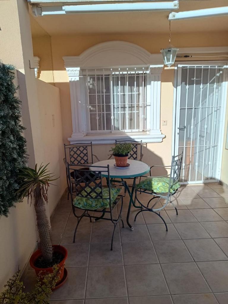 Gran Alicante Bungalow In Beach Resort Puerto Marino Kültér fotó