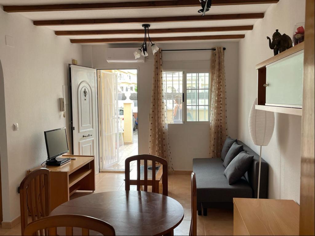 Gran Alicante Bungalow In Beach Resort Puerto Marino Kültér fotó